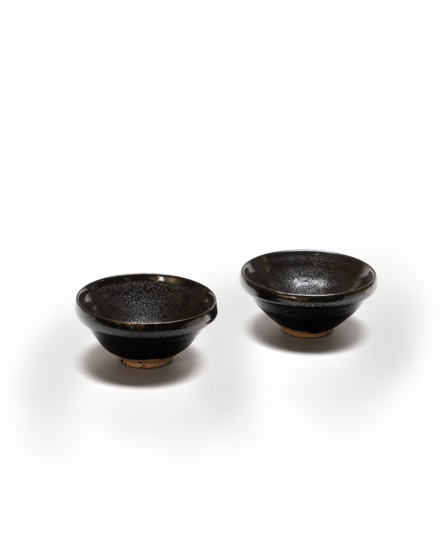 A PAIR OF SHANXI BLACK-GLAZED TEA BOWLS (1 of 3)