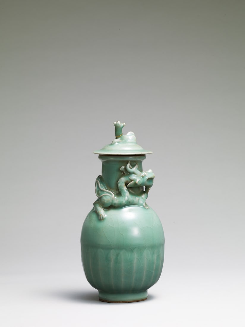 A 'LONGQUAN' CELADON-GLAZED 'DRAGON' VASE (1 of 1)