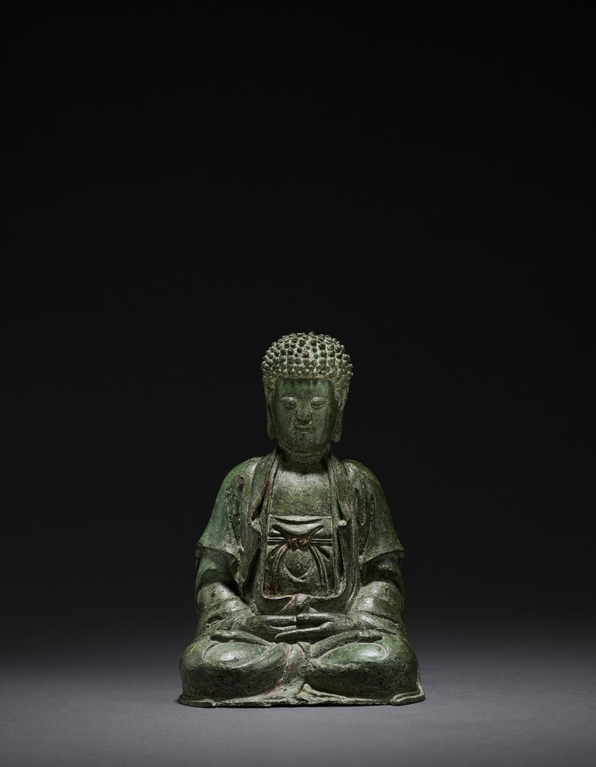 A BRONZE FIGURE OF BUDDHA SHAKYAMUNI: 品名(title):南宋 銅釋迦牟尼佛坐像。年代(Age): SOUTHERN SONG (1127-1279 A.D.)。 尺寸:23 cm He