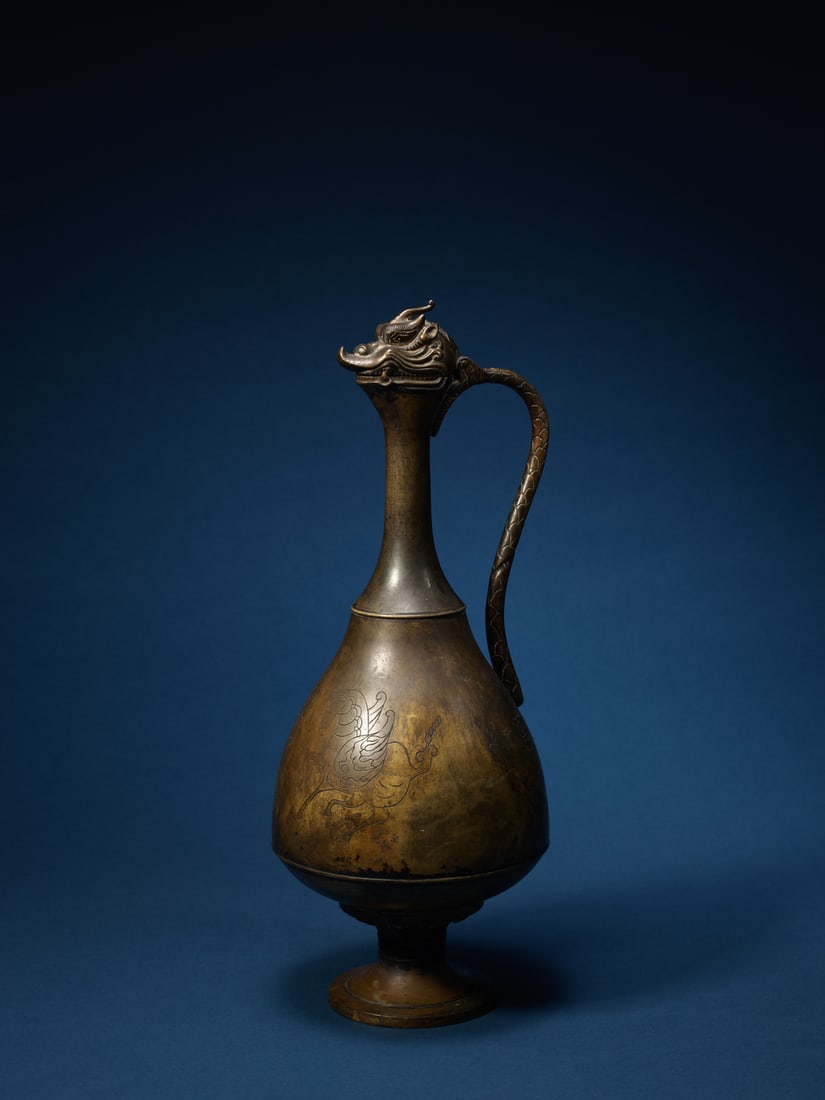 A BRONZE DRAGON-HEAD 'CELESTIAL HORSE' VASE: 品名(title):白鳳時期 銅龍首天馬紋胡瓶。年代(Age): HAKUHO PERIOD (645-710 A.D.)。 尺