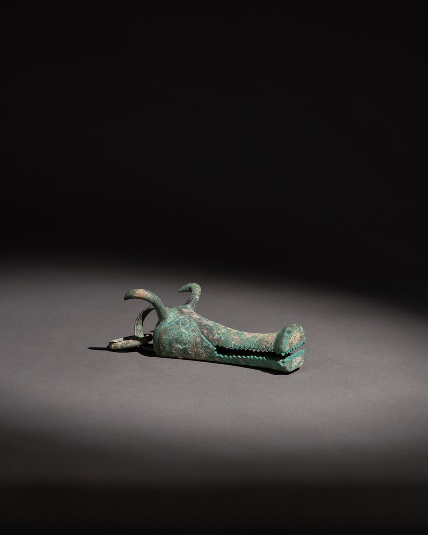 A BRONZE BULL-HEAD ORNAMENT (1 of 1)