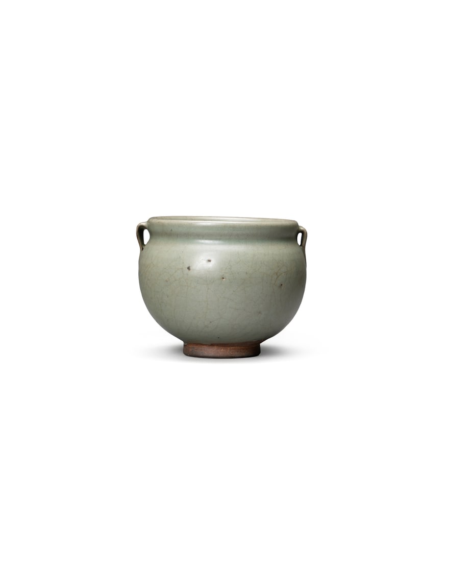 A 'JUN' BLUE-GLAZED TWIN-HANDLED JAR (1 of 2)