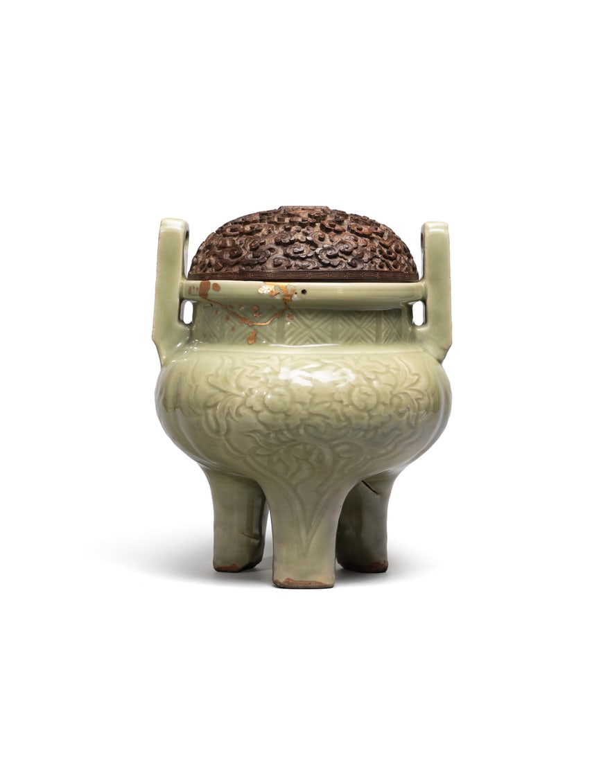 A 'LONGQUAN' CELADON-GLAZED INCENSE BURNER (1 of 7)