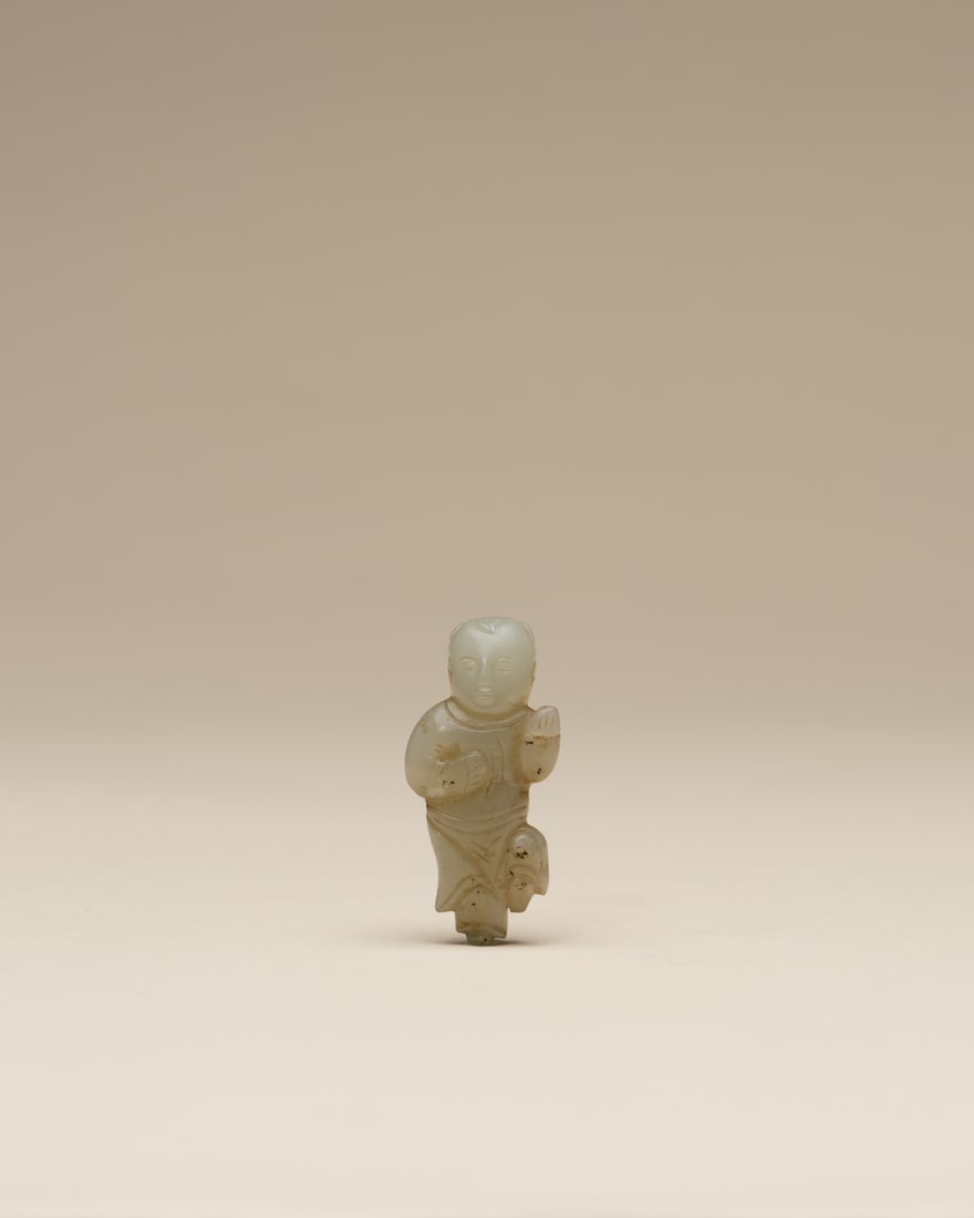 A JADE FIGURE OF A BOY: 品名(title):宋 玉童子。年代(Age): SONG （960-1279 A.D.）。 尺寸:4.5 cm Height。