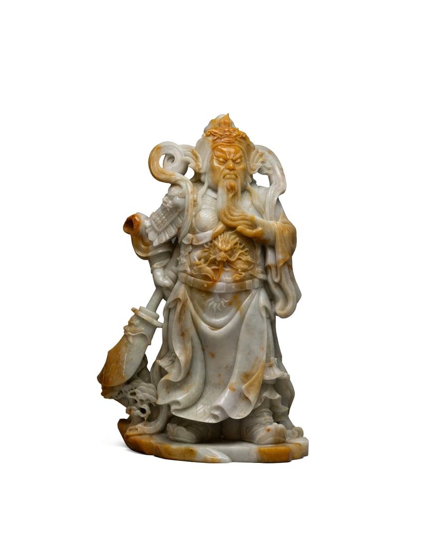 A JADEITE FIGURE OF GUAN YU: 品名(title):民國 翡翠關公像。年代(Age): 20TH CENTURY。 尺寸:36.5 cm Height。