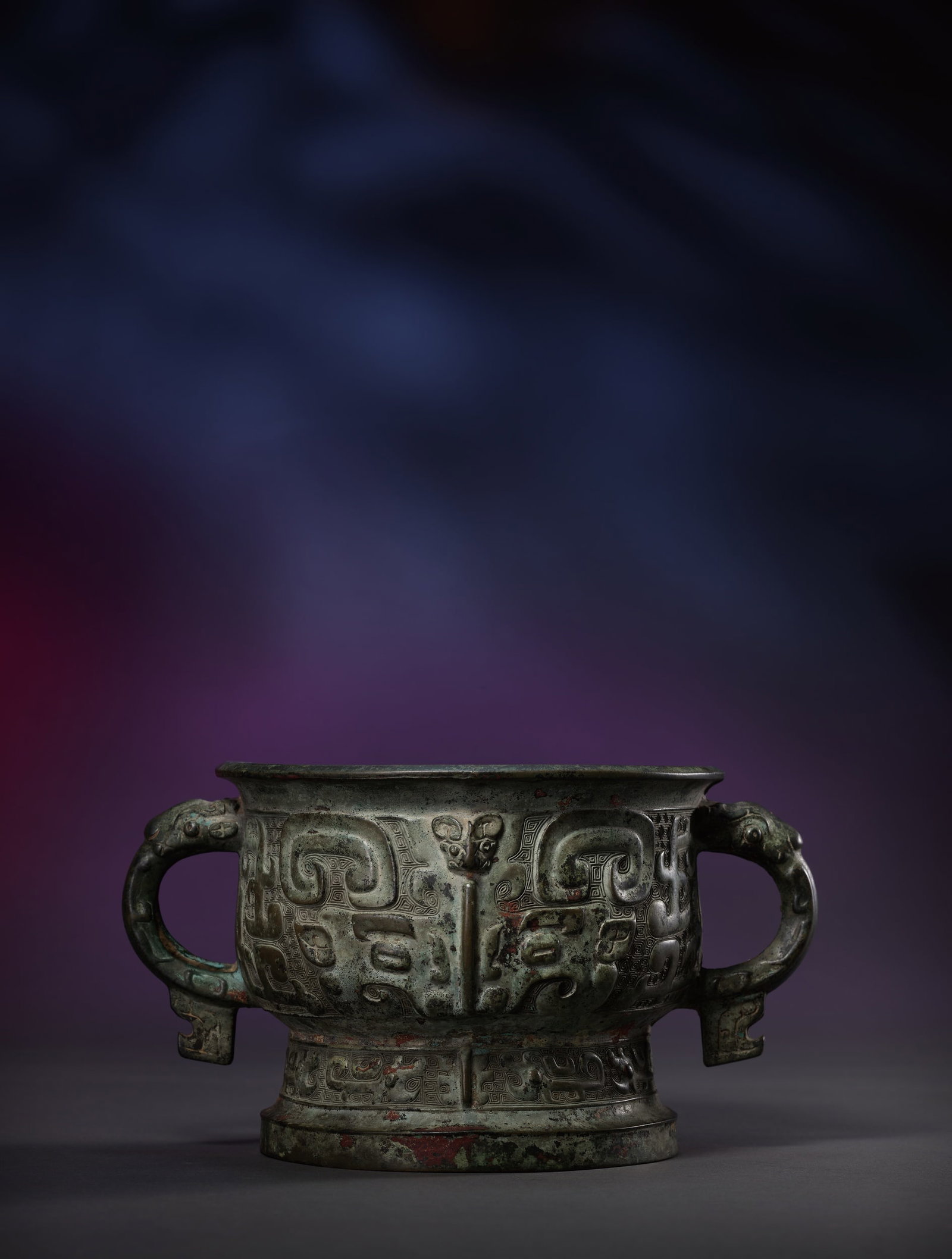A BRONZE FOOD VESSEL, GUI (1 of 1)