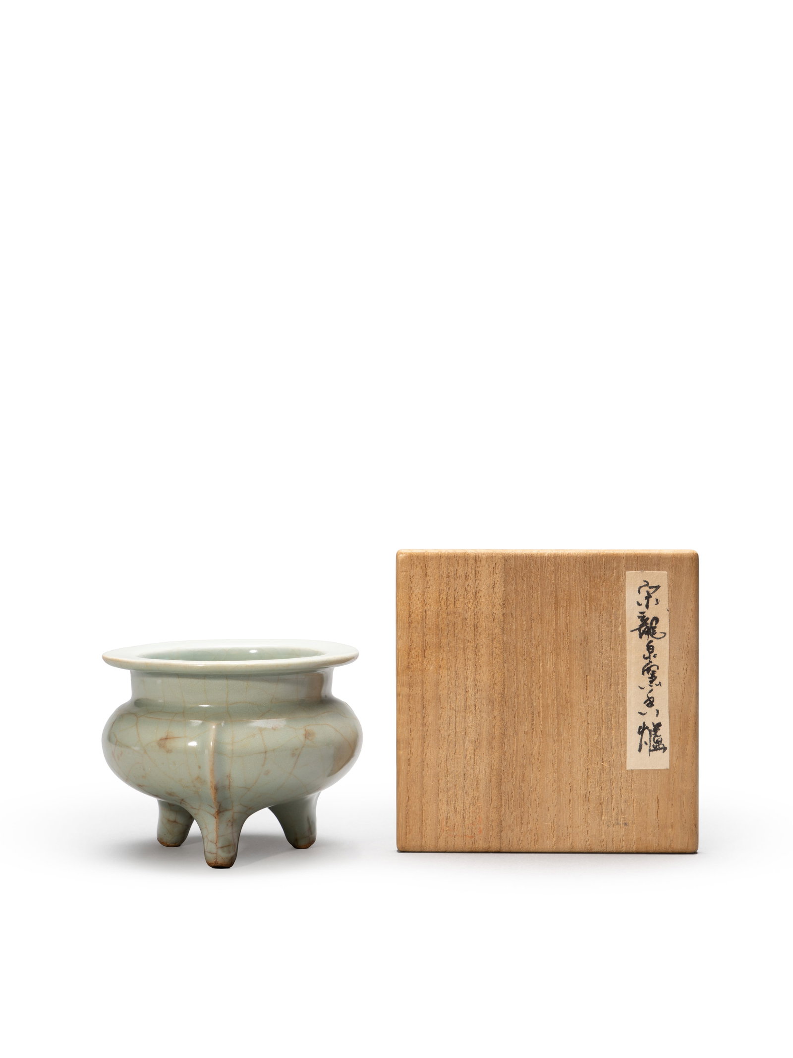 A 'LONGQUAN' CELADON-GLAZED CENSER (1 of 5)