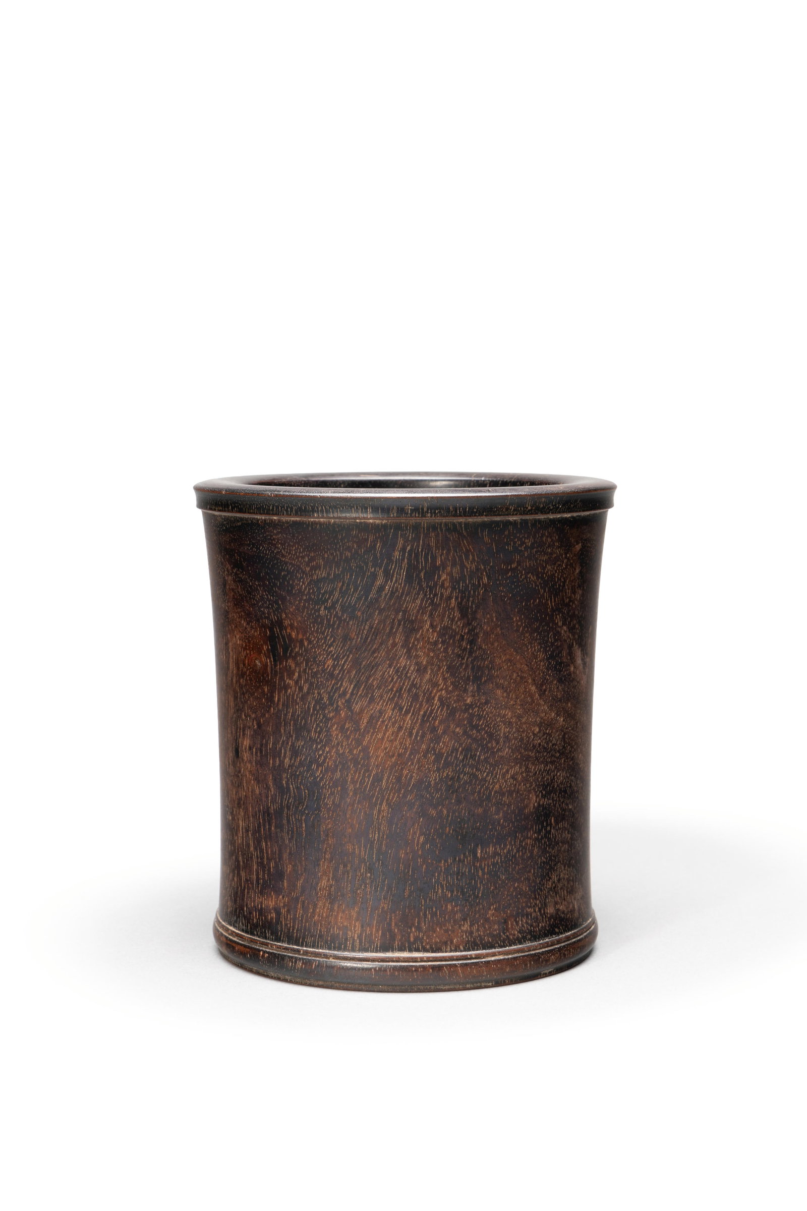 A ZITAN BRUSHPOT: 年代(Age):QING(1644-1911 A.D.) 。尺寸(Size):13 cm Height。