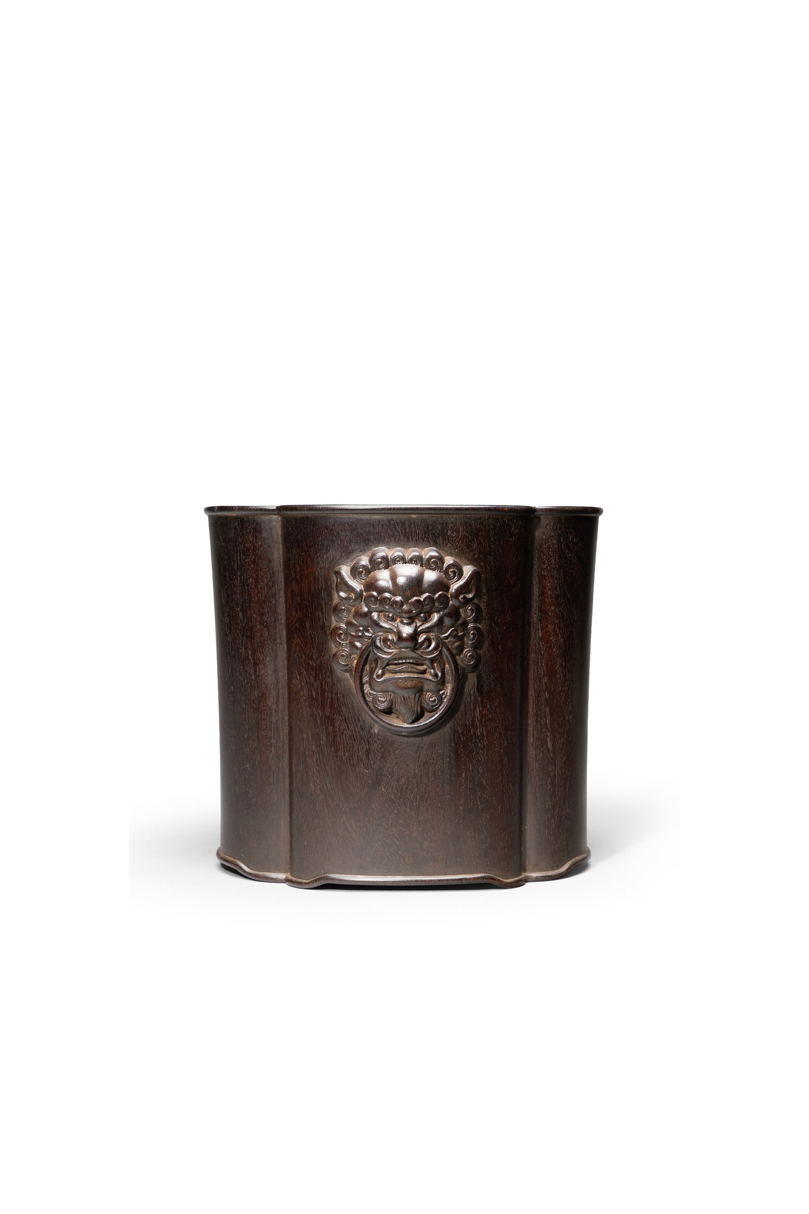 A 'ZITAN' BRUSHPOT: 年代(Age):20TH CENTURY 。尺寸(Size):17 cm Height。