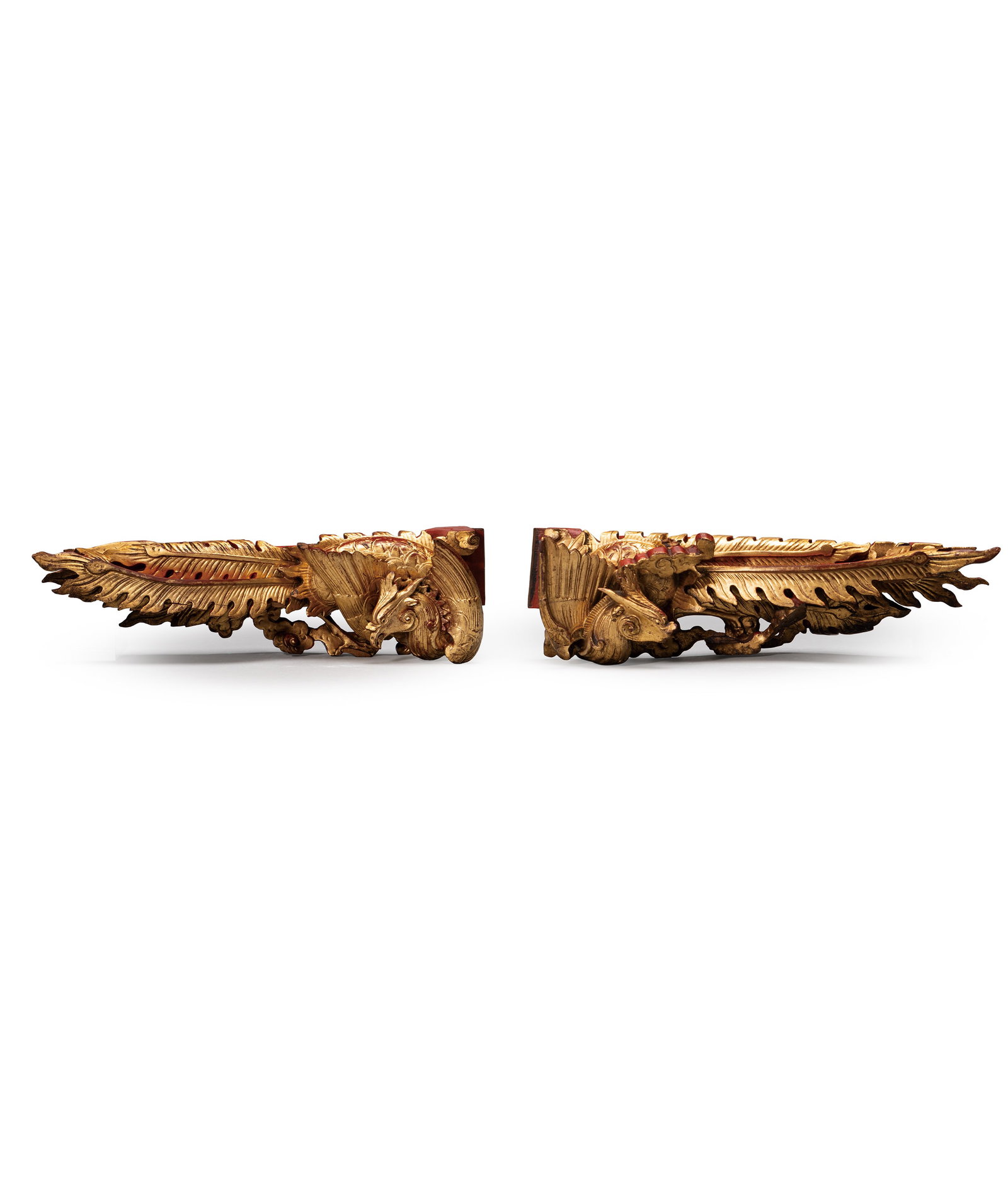 A PAIR OF GILT-LACQUERED WOODEN 'PHOENIX' COMPONENTS: 年代(Age):QING(1644-1911 A.D.) 。尺寸(Size):Various Sizes (26.3 cm Maximum Height)。