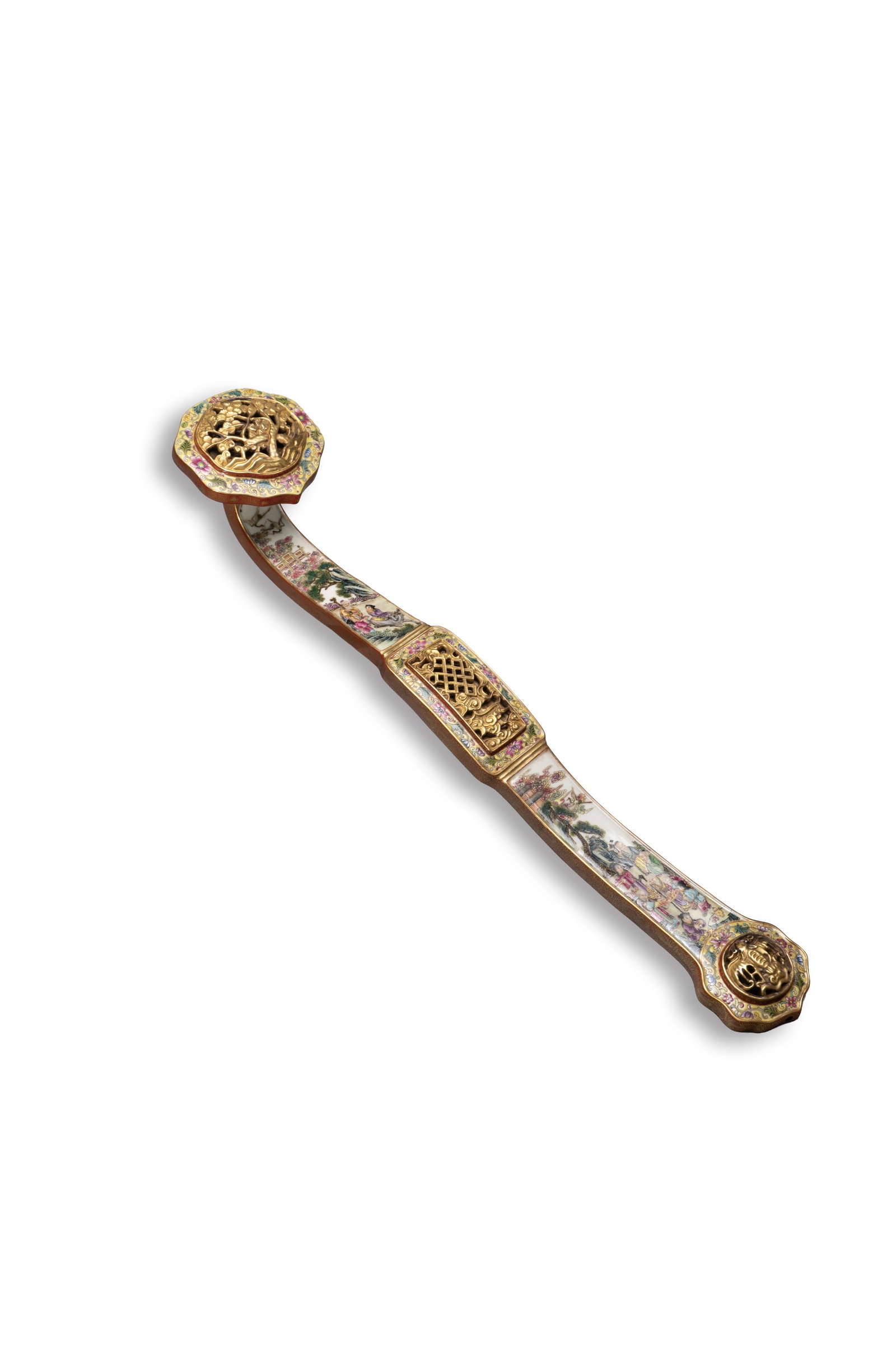 A FAMILLE-ROSE 'LONGEVITY' RUYI, QIANLONG MARK: 年代(Age):20TH CENTURY 。尺寸(Size):50.5 cm Length, 10 cm Width。款 : 「乾隆年製」。