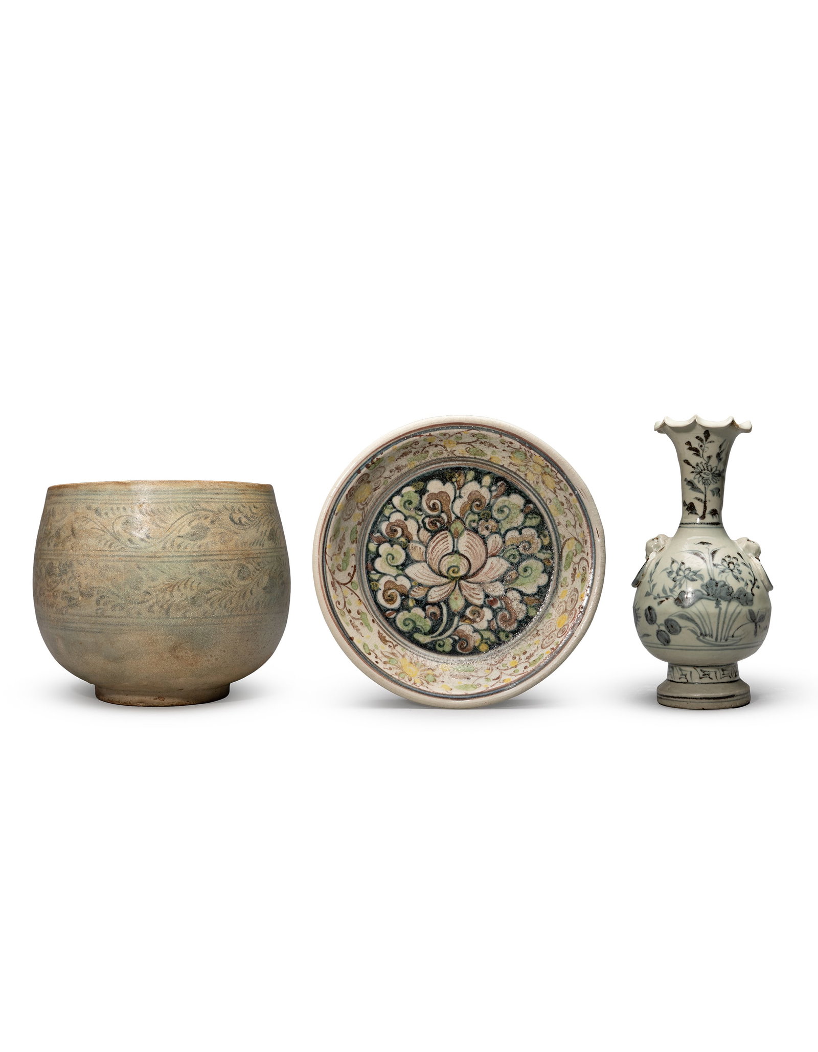 A GROUP OF SOUTHEAST ASIAN CERAMICS (1 of 11)
