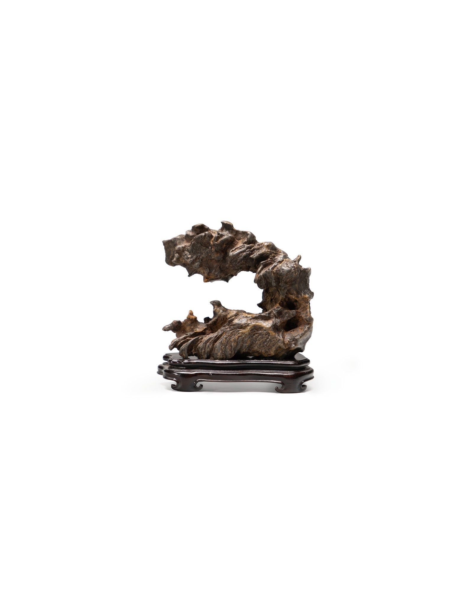 A STONE MOUNTAIN BOULDER WITH A ZITAN STAND: 年代(Age):20TH CENTURY 。尺寸(Size):(含底座)10.9 cm Height。