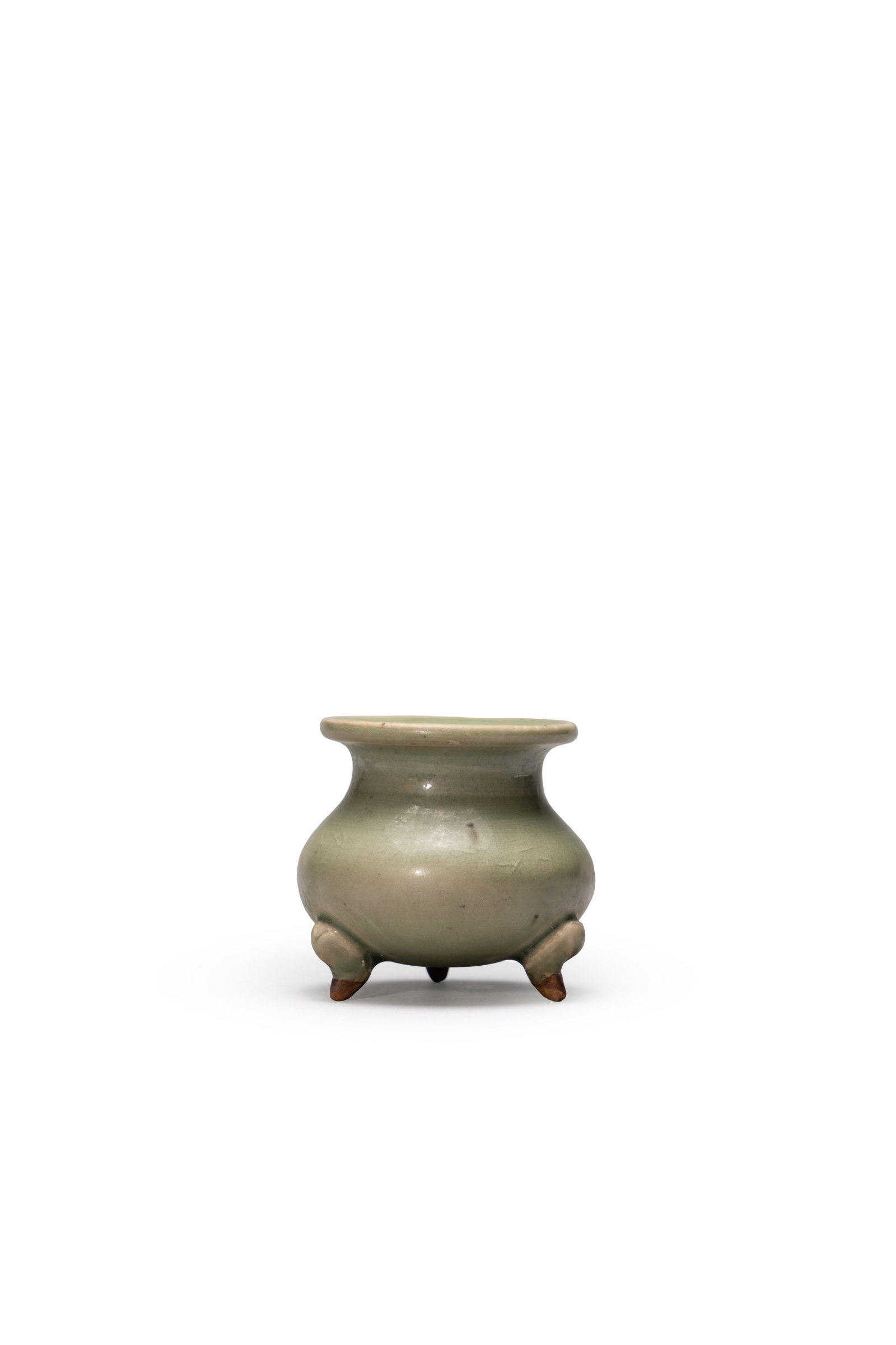 A 'DONGGOU' CELADON-GLAZED CENSER (1 of 6)