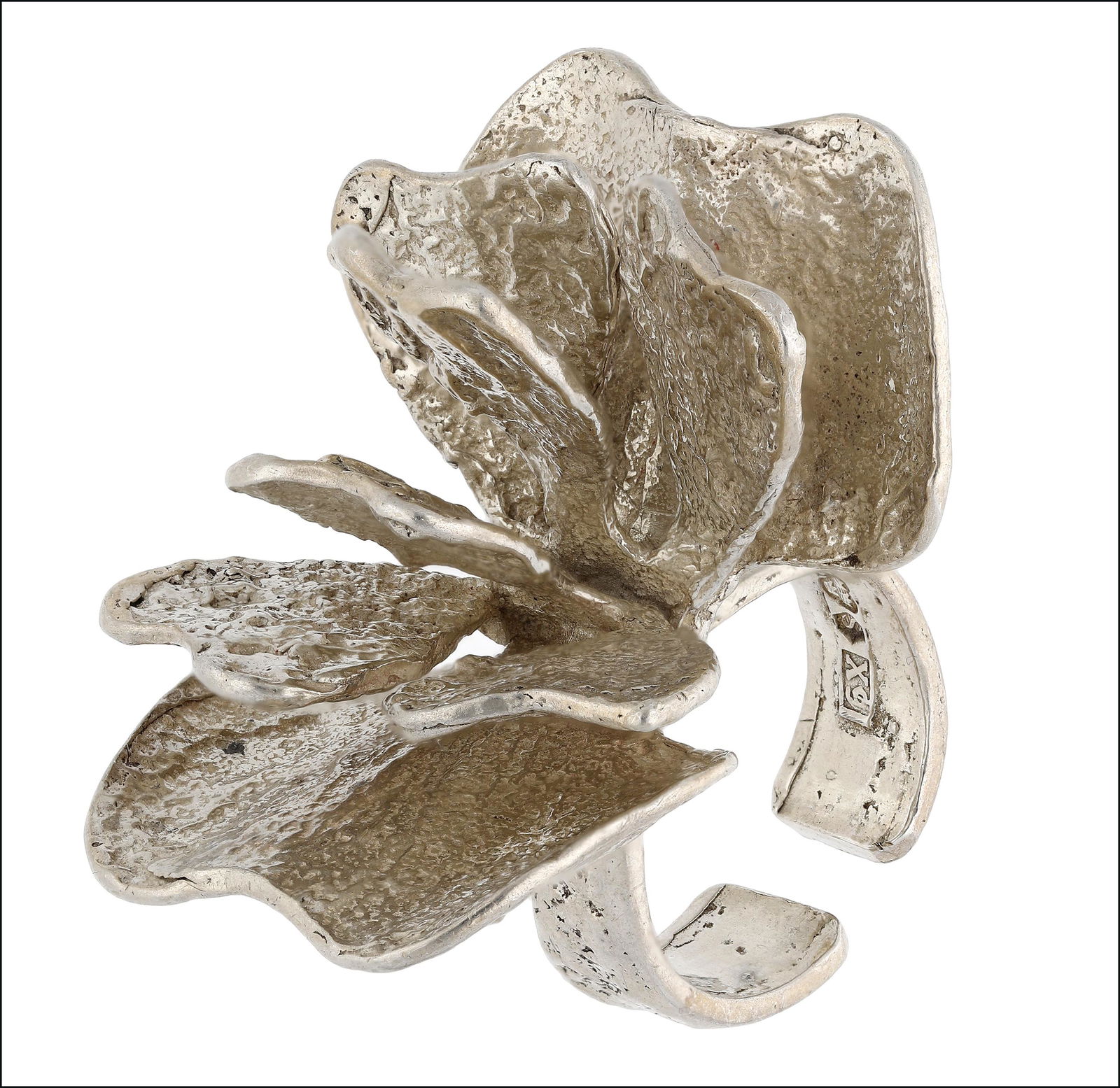 Jewellery: A Swedish silver ring by Theresia Hvorslev for MEMA, 1972, the fan of textured leaves of stylised ginkgo design, signed, stamped â€˜MEMAâ€™, â€˜925 Swedenâ€™, Swedish assay mark, dat