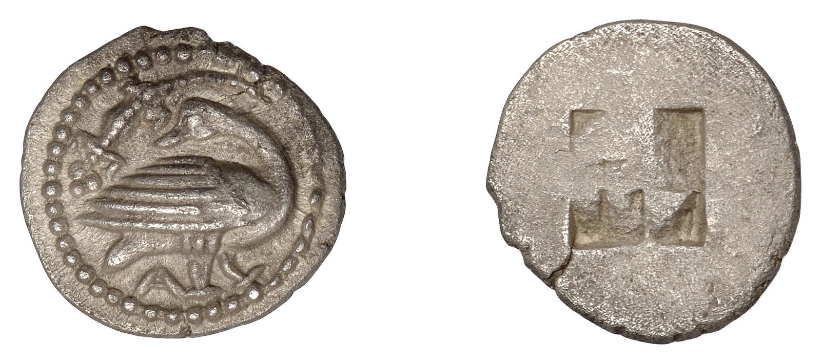 Greek Coins from Various Properties: MACEDON, Eion, Trihemiobol, 460-400, goose standing right, lizard above, a below, rev. quadripartite incuse square, 0.88g (SNG ANS 285-6). Good very fine, well-centred £150-£180------For m