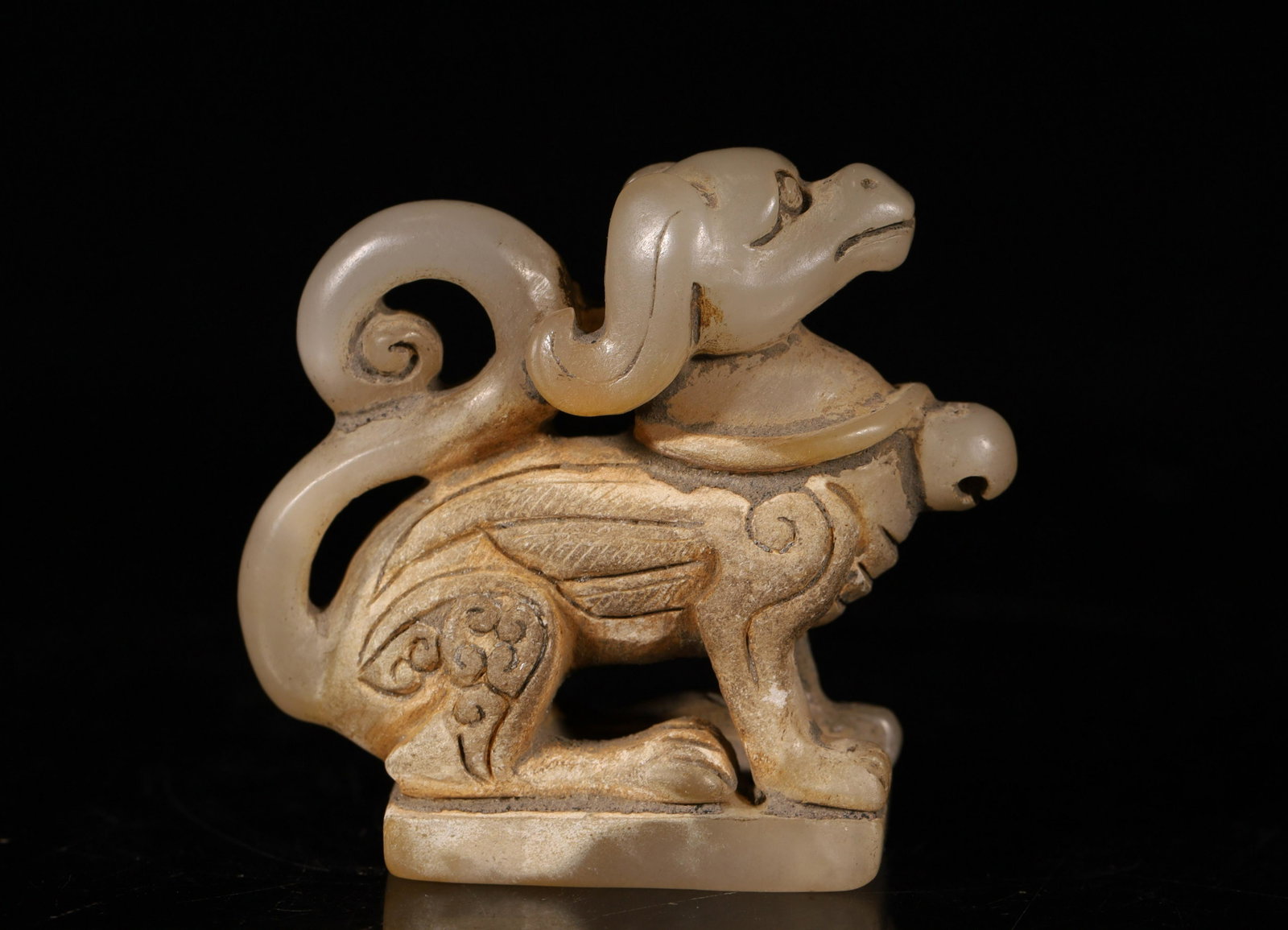 A Fine and Rare White Jade Animal: A Fine and Rare White Jade Animal Chinese Han Dynasty Size:4.5cmX4.3cm