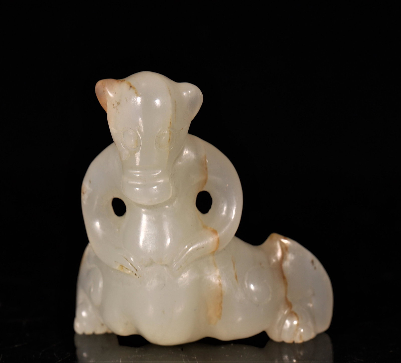 A Fine and Rare White Jade Animal: A Fine and Rare White Jade Animal Chinese Han Dynasty Size:4.2cmX5cm