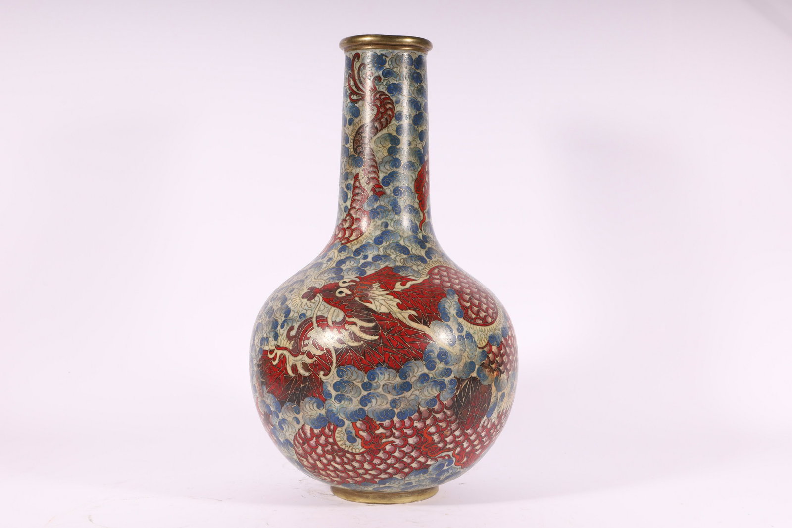 A Fine and Rare Cloisonne 'Dragon' Vase: A Fine and Rare Cloisonne 'Dragon' Vase Chinese Qing Dynasty Mark of QingLongSize:24cmX41.8cm