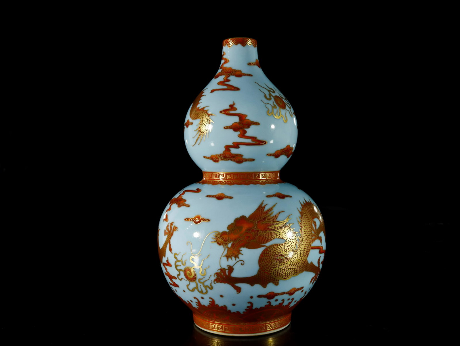 A Blue-Ground Iron-Red Painted Gold Double-Gourd: A Blue-Ground Iron-Red Painted Gold Double-Gourd 'Dragon' Vase Chinese Qing Dynasty Mark of Qianlong Size:20cmx34cm