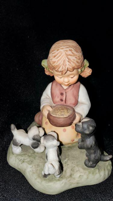 Bowlful of Love BH 147 Goebel 2000: Bowlful of Love BH 147 Goebel - Berta Hummel