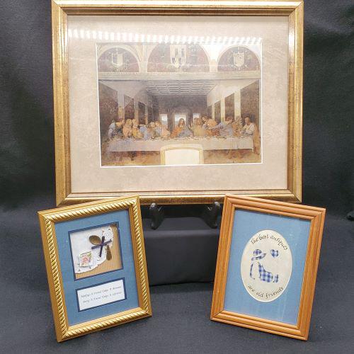 Framed Picture of The Last Supper: Frames Picture of The Last Supper and two Framed saying about friends