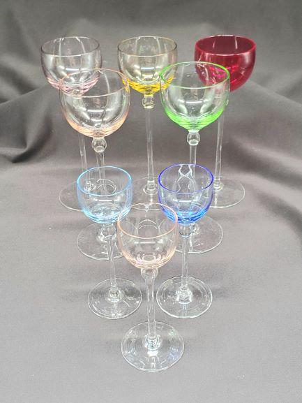 Set of Varied Color Wine Glasses: Set of 8 wince glasses in varied colors