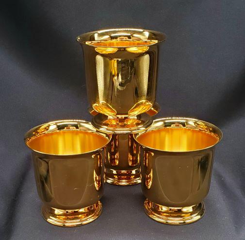 Tom Dixon Moscow Mule Set: Set of 4 Fantastic Tom Dixon Moscow Mule Cups. Sparkling presentation