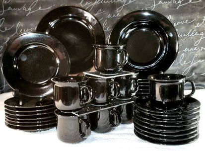 Waechtersback Fun Factory Black Plates - Service for 8: Service for 8 include: Dinner Plates 9 1/2", Bowls 9", Tea Cups with Sauces, Dessert/Bread Plate 5 1/2"