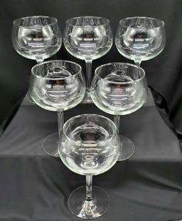 6 Crystral Wine Glasses: Crystral Wine glasses 7" Tall