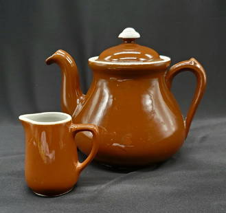 Vintage Hall Pot Belly Brown Teapot with Creamer: Teapot and creamer from Hall