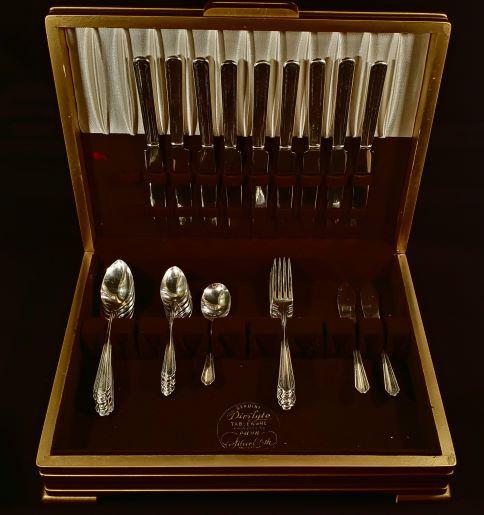 Silverware 1847 Roger Bros. (1 of 1)