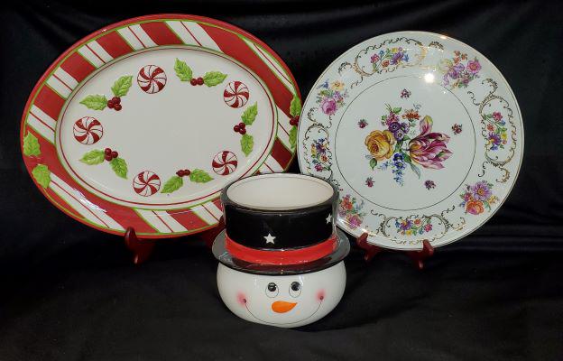 Two Holiday Platter and Snowmen: Two Holiday Platters AND Snowmen Container