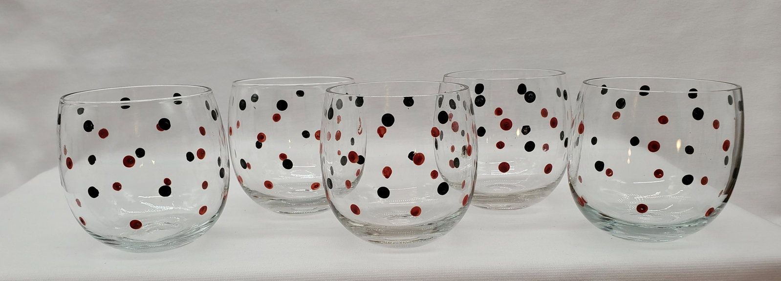 Stemless Dot Wine Glasses: 5 Stemless Dot Wine Glasses