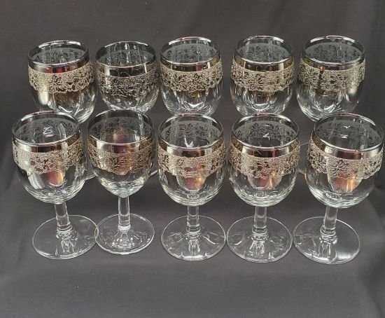 MCM Virtreon Queens Wine Glasses - see details: Featured is a stunning set of 10 Mid Century Wine Glasses. These fine examples of Vitreon Queens Lusterware are about 5.25" tall and 2.25" in diameter at the rim. The feature the classic silver fade o