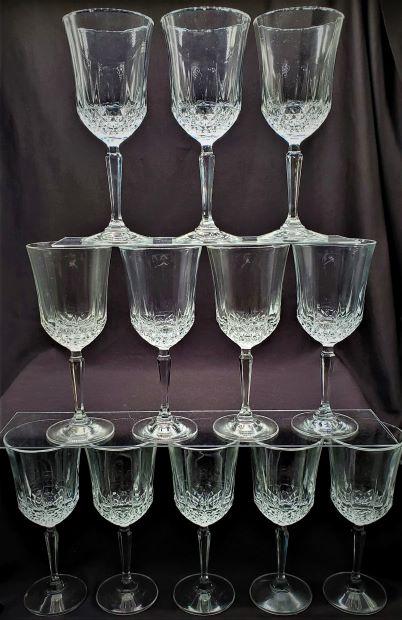 Crystal Wine Glasses - one dozen: Crystal Wine Glasses set of 12, no cracks or chips