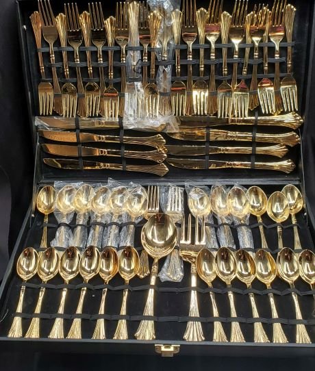 Gold Plated set of 12 Flatware: Gold Plated set of 12 Flatware