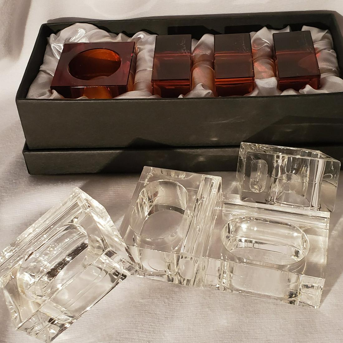 Napkin Holders Set: 8 napkin Holders set, 4 clear, 4 amber