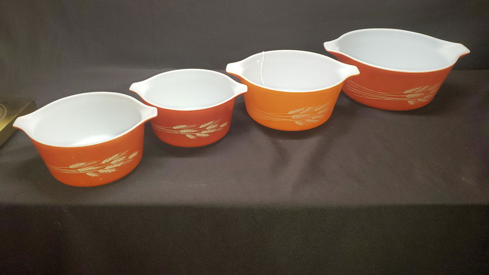 Autumn Harvest Netting Mixing Bowls: 4 Vintage Pyrex Autumn Harvest Netting Mixing Bowl