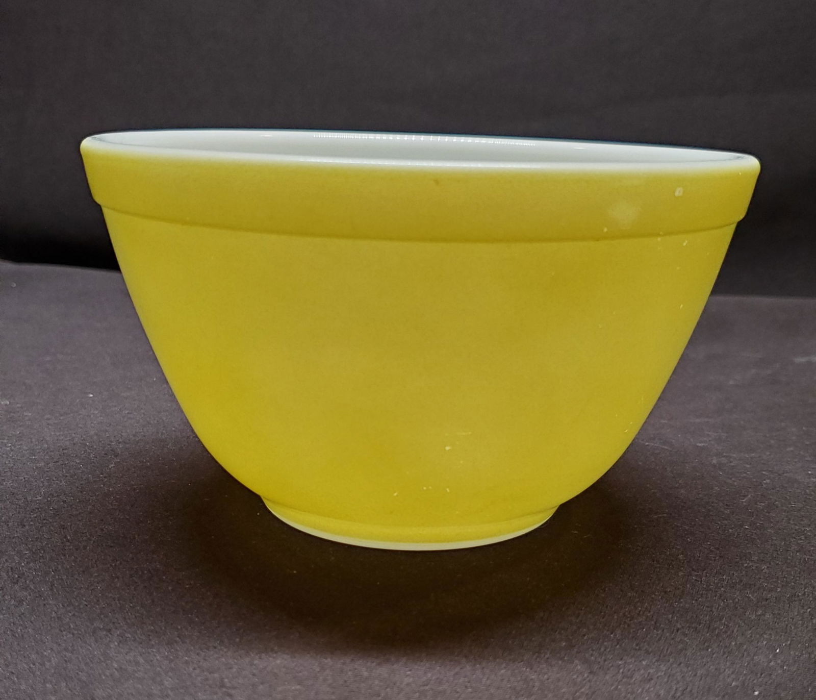 Vintage Pyrex Primary Yellow Bowl: Vintage Pyrex Primary Yellow Bowl