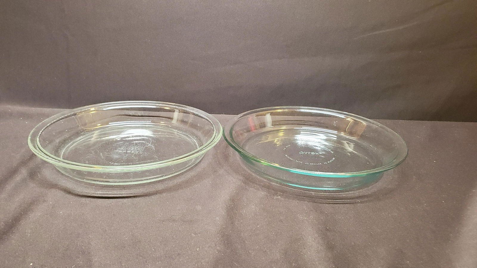 Vintage Pyrex Clear Glass Pie Plate: Vintage Pyrex Clear Glass Pie Plate, extremely rare