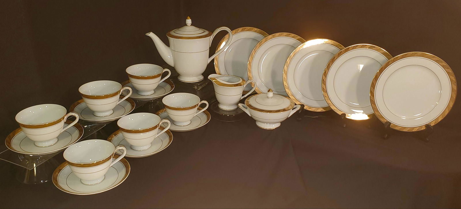 Imperial Delux by Sango Japan: Cleopatra Dessert Tea (1 of 3)