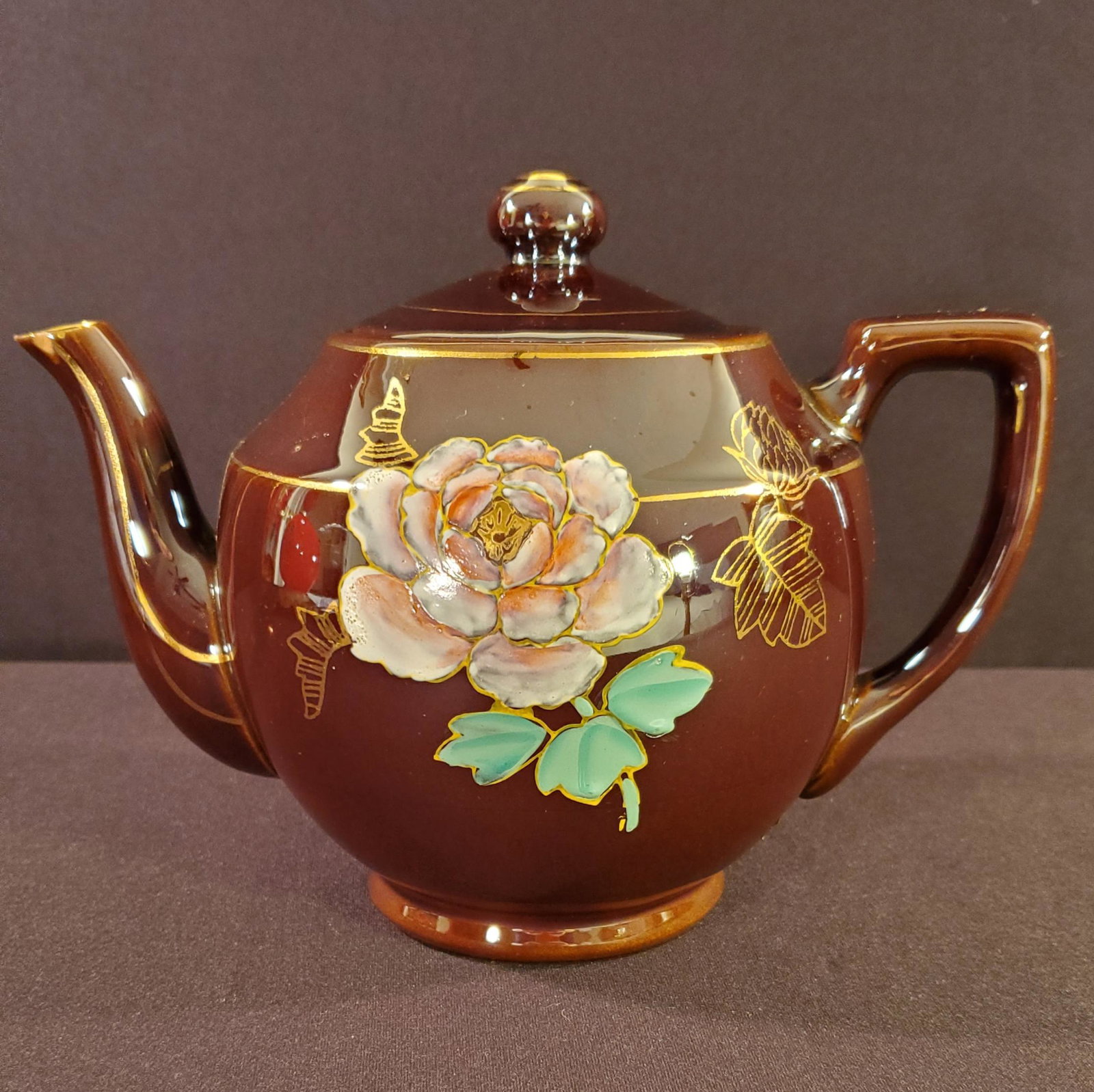 Brown and Gold Floral Tea pot.: Beautiful Brown and Gold Floral Tea Pot.