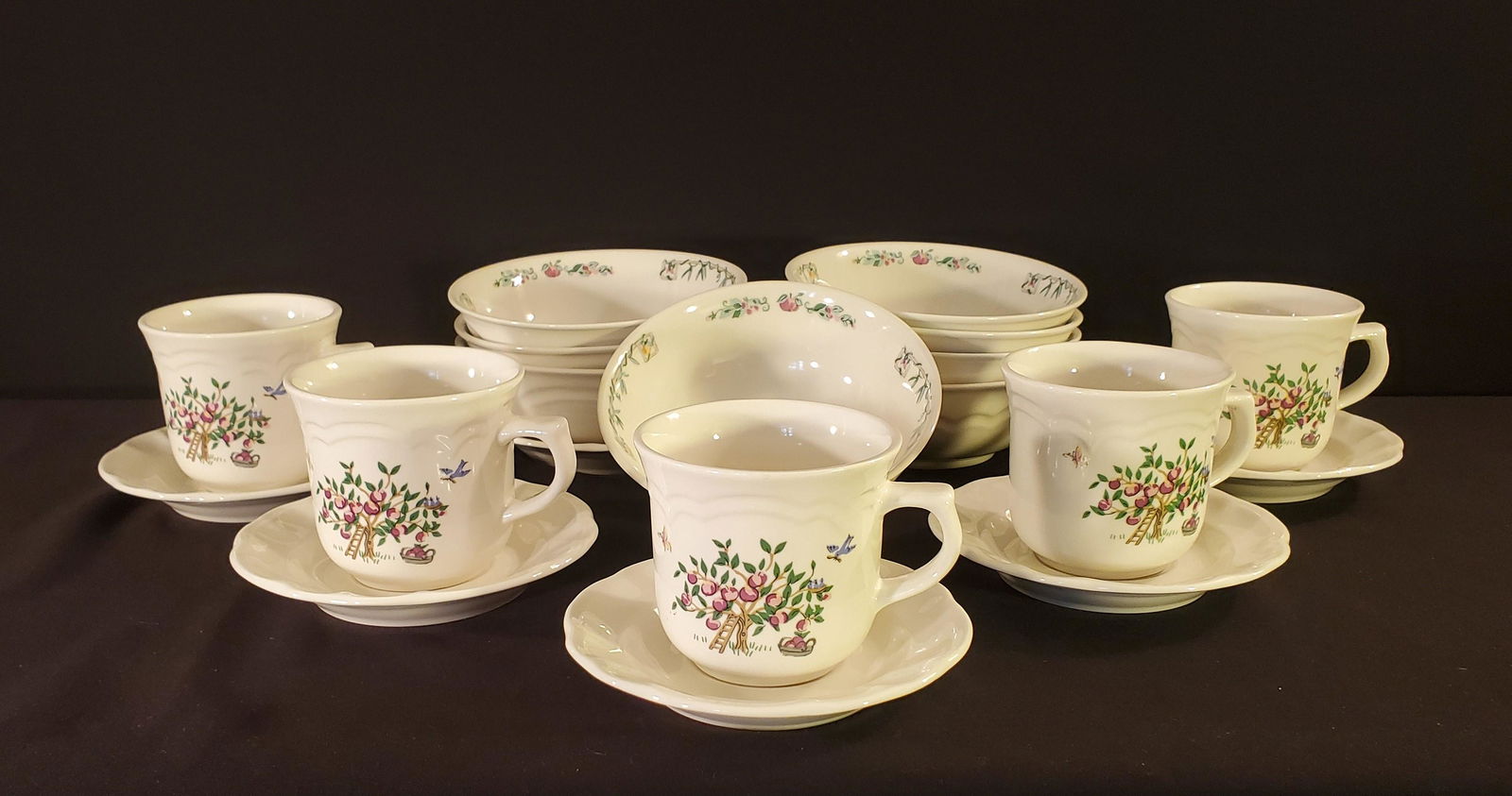 Pfaltzgraph Apple Valley (1 of 6)