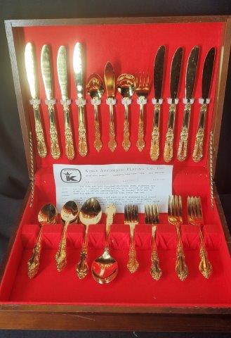 23Karat Gold Finished Stainless Set for 12 (1 of 4)