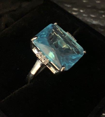 Aquamarine estate cocktail ring (1 of 3)