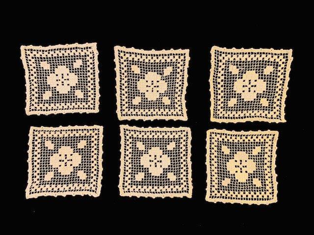 Lovely Set of 6 Lace Table Linen Savores: Beautiful matching set of 6 6.5x65 inches
