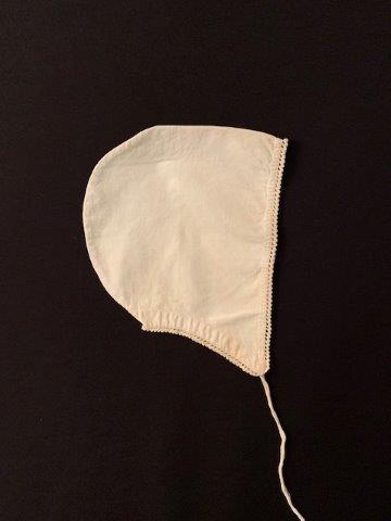 Vintage Linen Baby Bonnet (1 of 1)