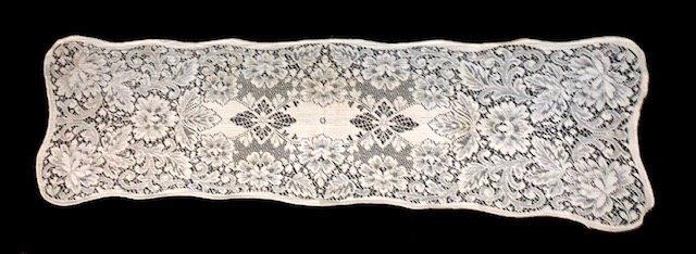 Gorgeous Lace Table Runner (1 of 1)