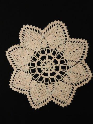 Hand Crochet vintage Doily: Pale punk and blue hues in this hand made doily